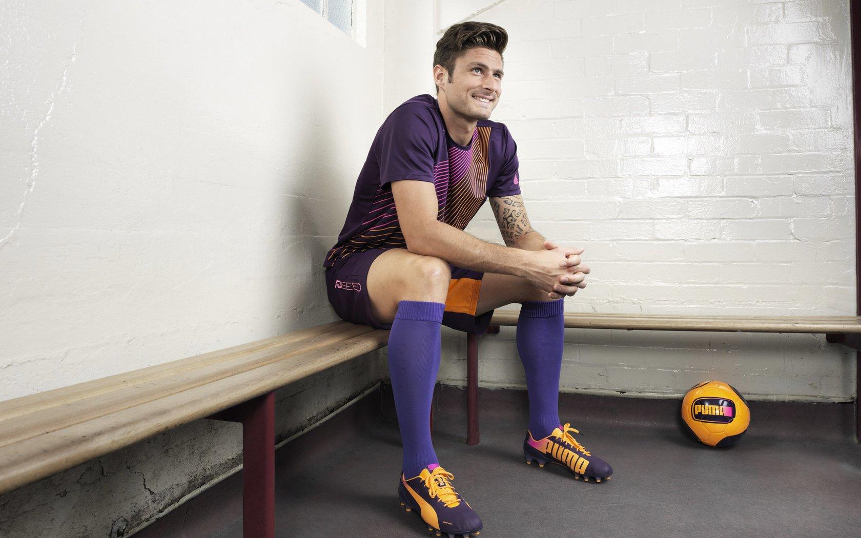 美洲杯锋线新篇章，梅西领衔全新三叉戟，阿尔马达与小蜘蛛获首发良机