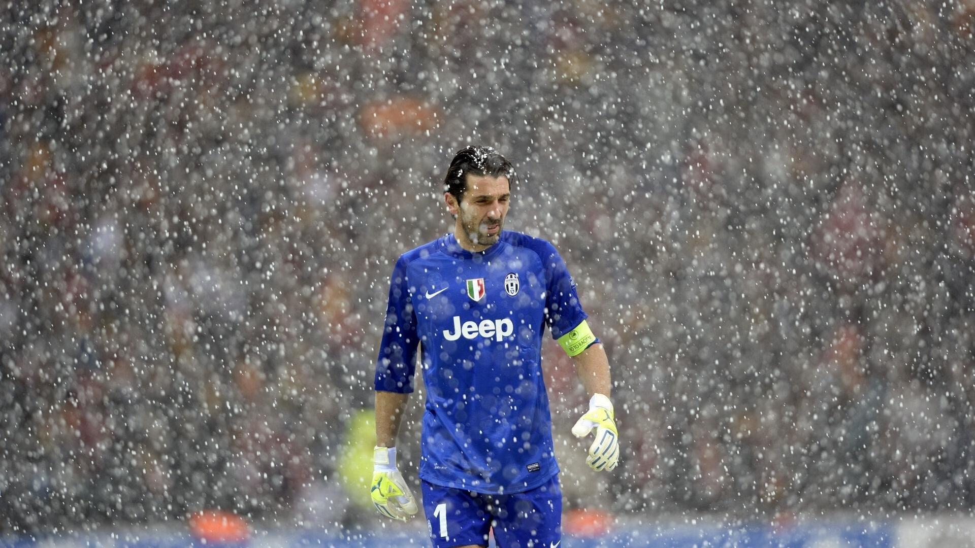 卡拉格赛后激烈批评萨拉赫引风波 昔日队友回击，言论失格，巨星亦难认可