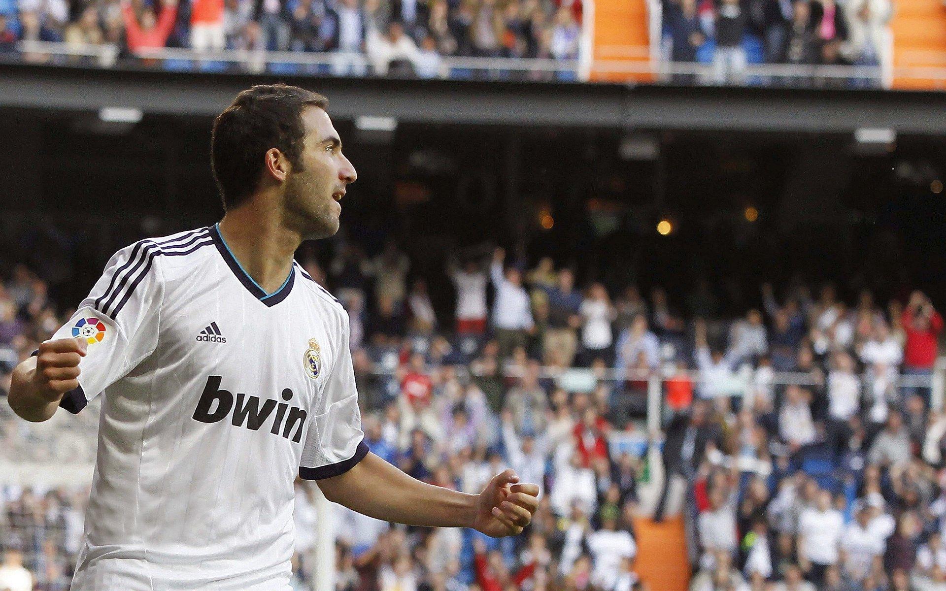 希勒断言，枪手阵容深度冠绝英超，稳定性令诸强黯然失色